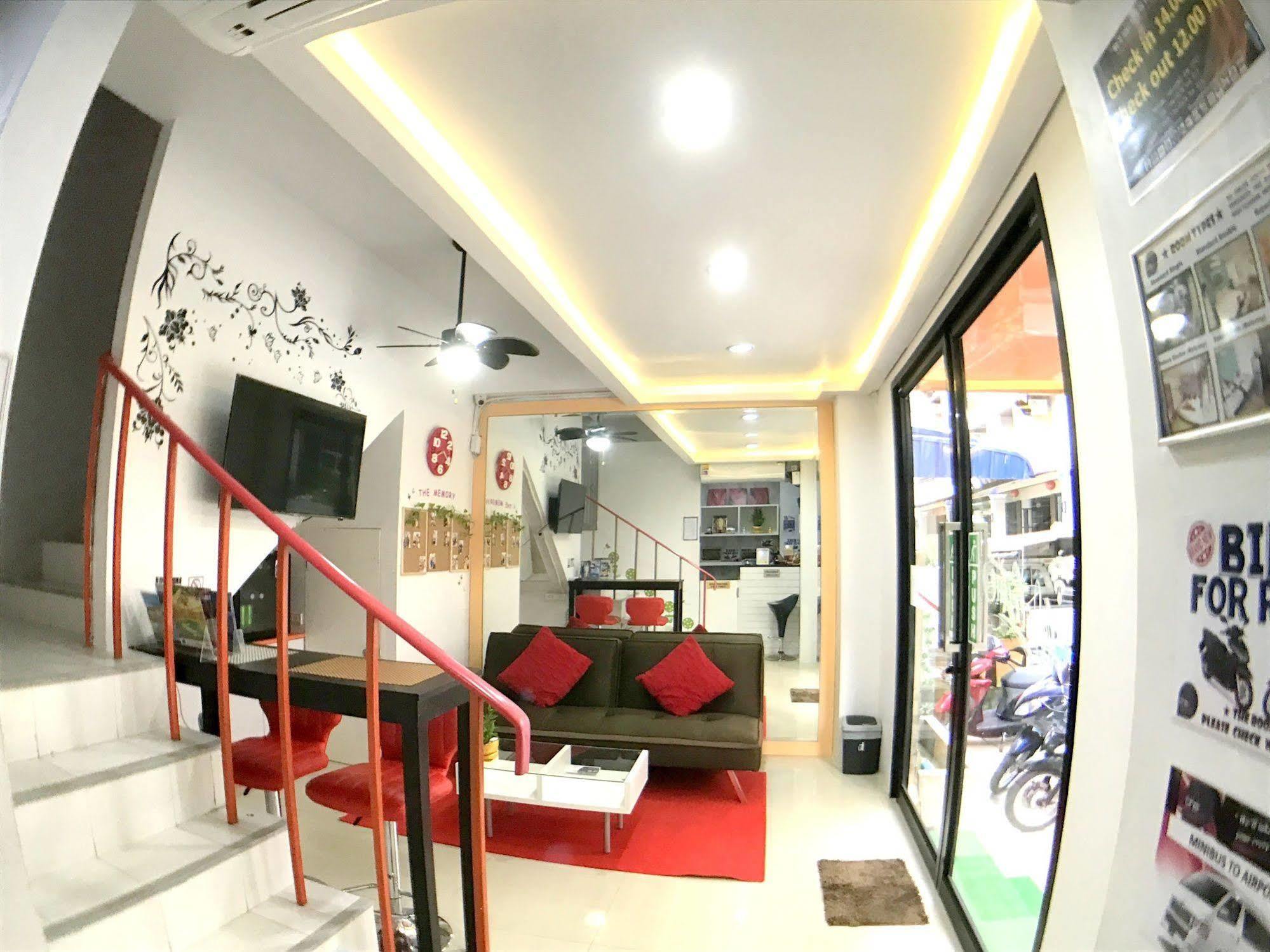 The Room Patong Hotel Exterior photo
